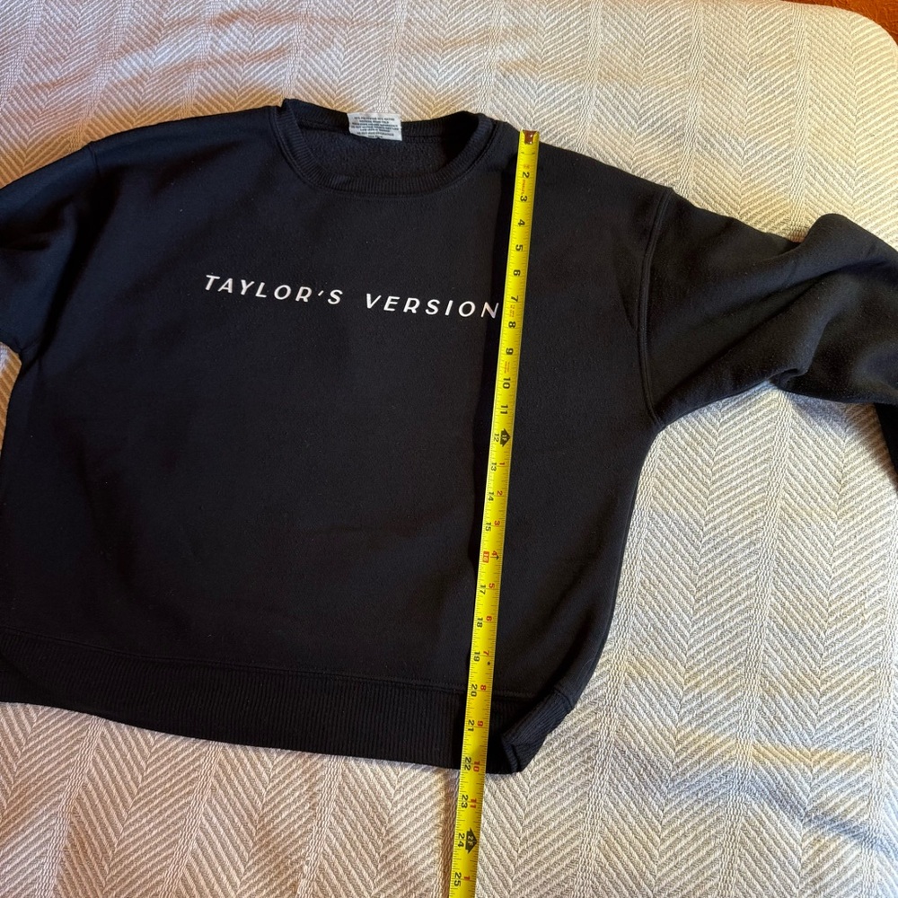 Taylor Swift‎ Taylor's Version Black Crewneck Sweatshirt, Size L - Picture 10 of 10